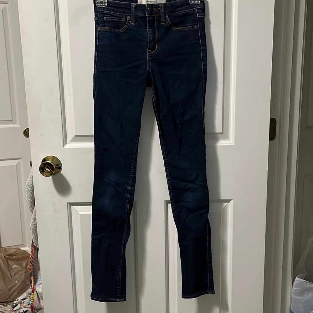 Abercrombie and Fitch High Skinny Dark Blue Jeans Size 00